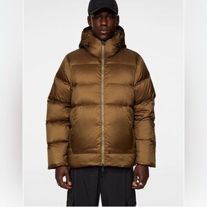 NWT J.Lindeberg Men's Tan Puffer Jacket winter cozy feather filling lightweight